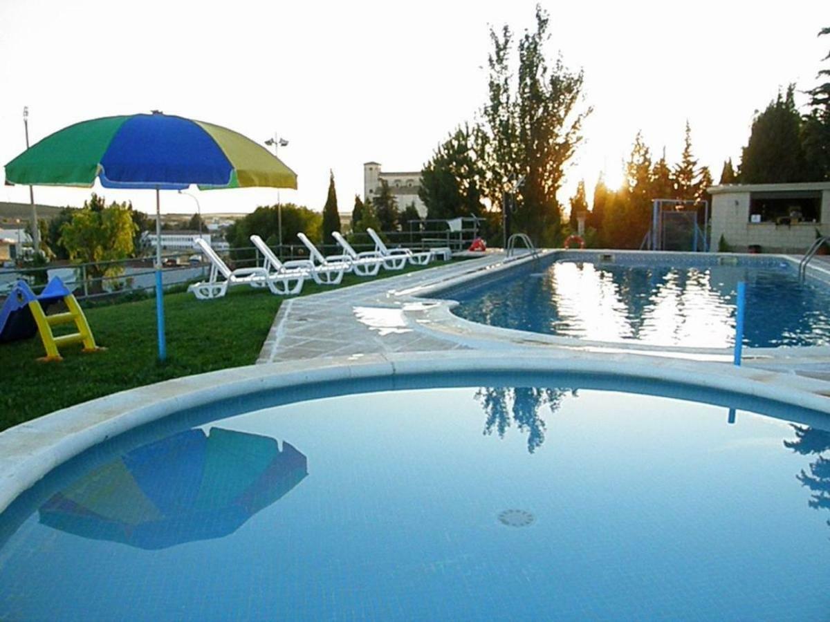 Hotel El Prado By Vivere Stays Carrascosa del Campo Exterior photo